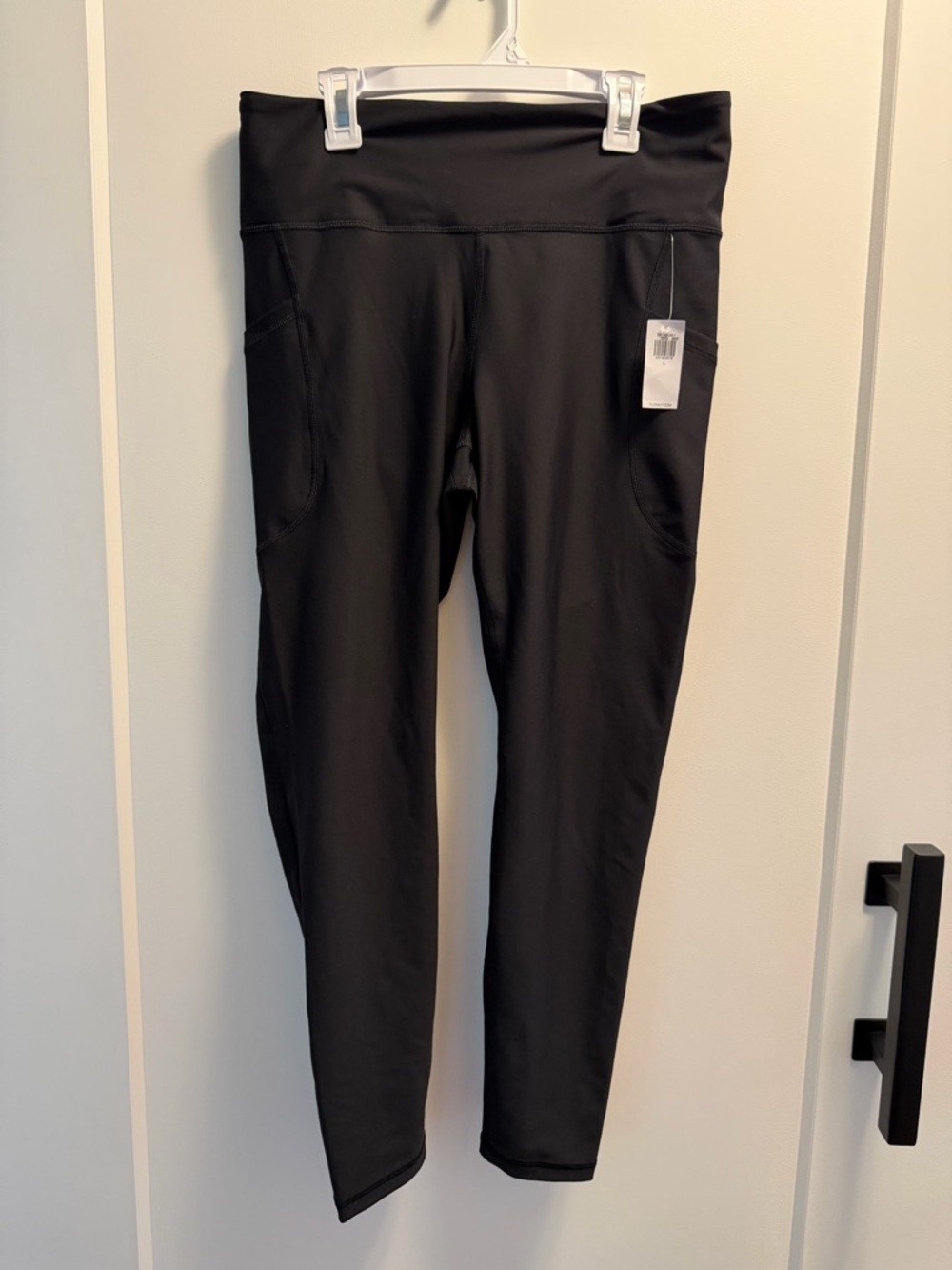 High-Waist Old Navy Active Leggings with Side Pockets